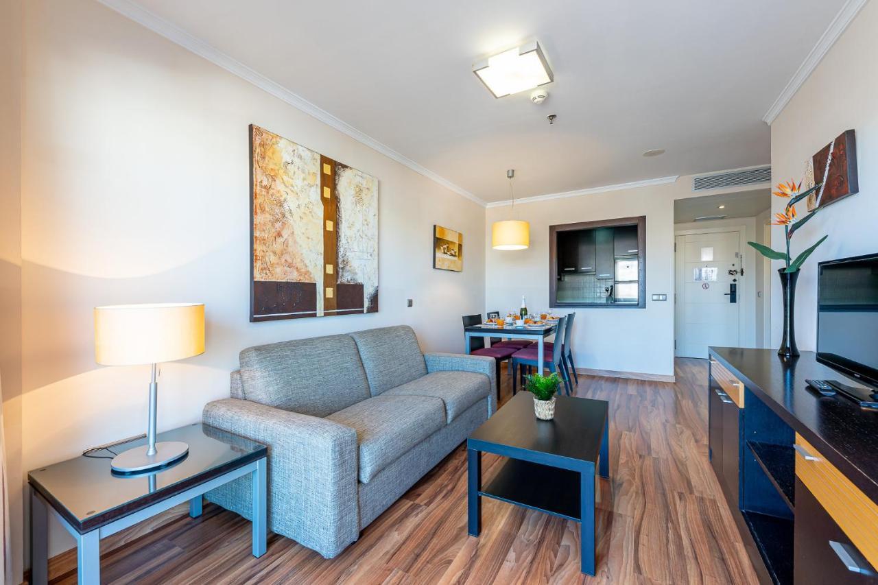 797 Holiday Rentals - Arcosur1- Moderno Apartamento Con Terraza Y Vistas Бенальмадена Экстерьер фото